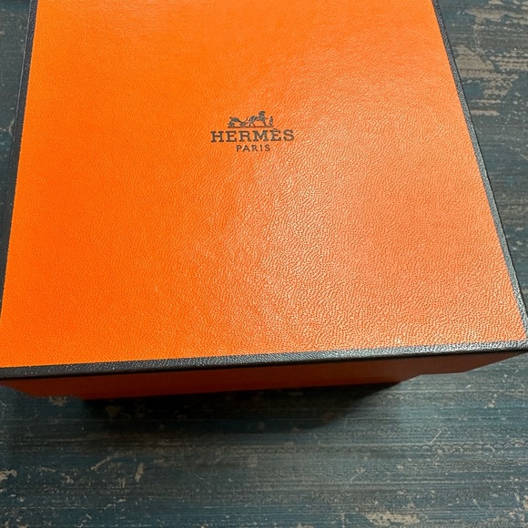 Meet the Posher - Picture 7 of 11